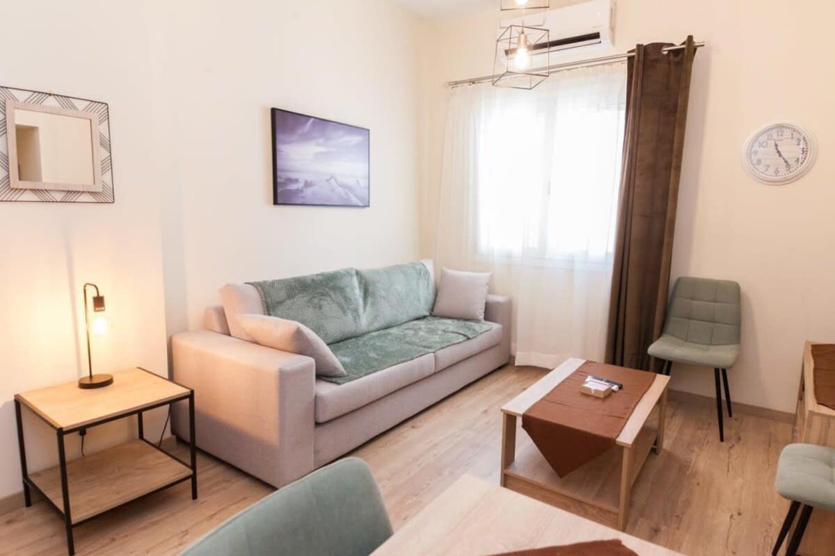 Brand New 2 Bedroom Haven Apt In Galatsi Atenas Exterior foto